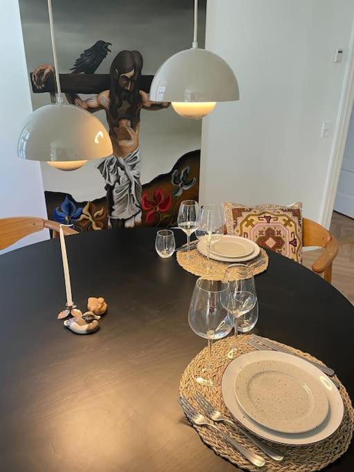 דירות Nyrenoveret Charmerende Lejlighed I Odense C! מראה חיצוני תמונה
